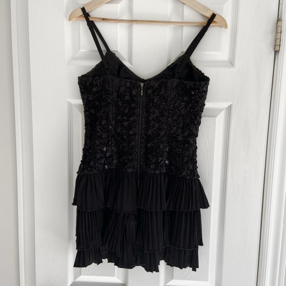 BEBE | Black mini dress with ruffles - Picture 7 of 8